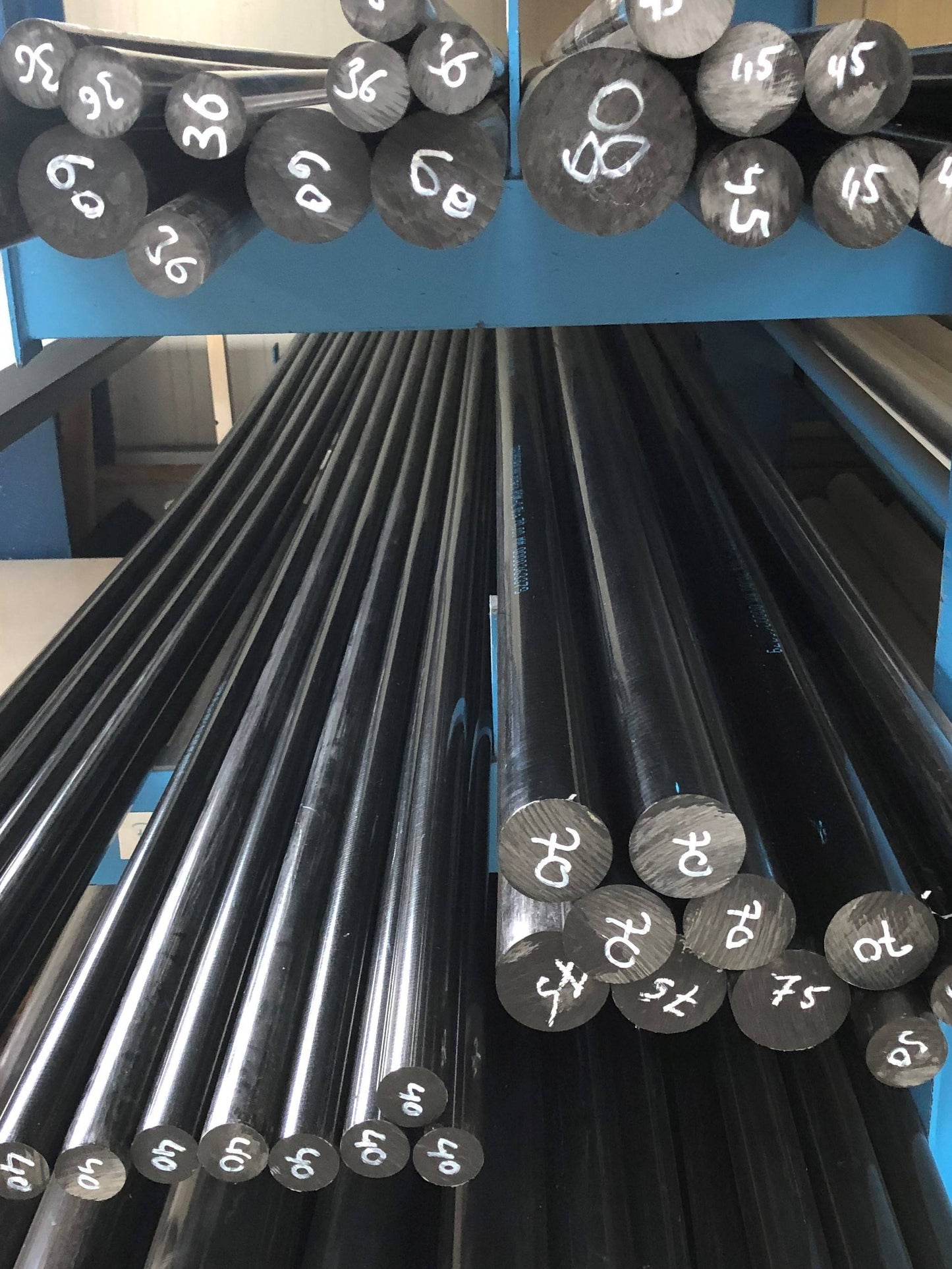 Rund POM-C Natur u. Schwarz 500 mm